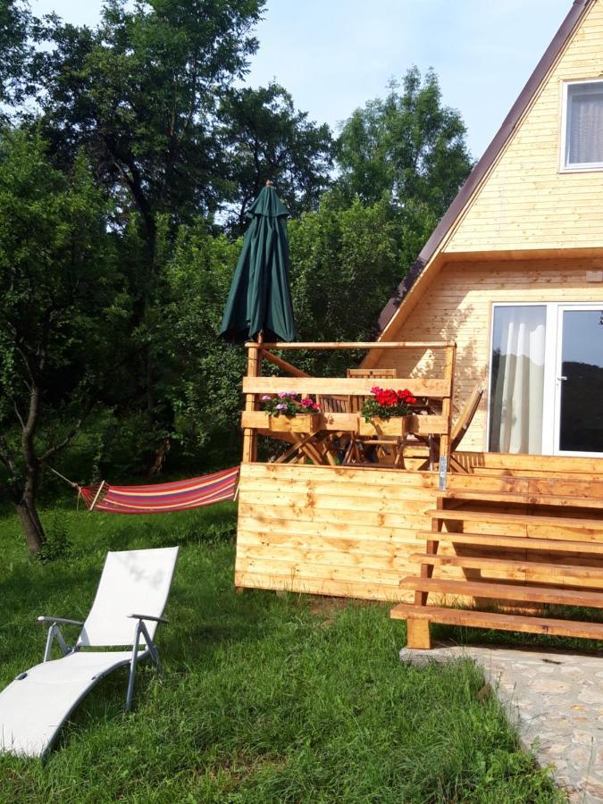 Cabana Din Livada Pucioasa Exteriör bild